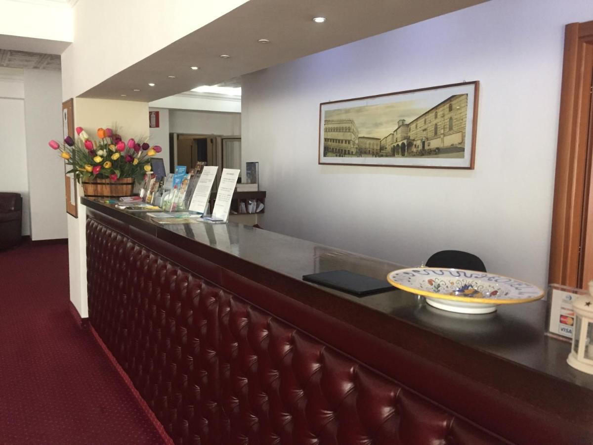 Hotel Il Perugino Corciano Buitenkant foto